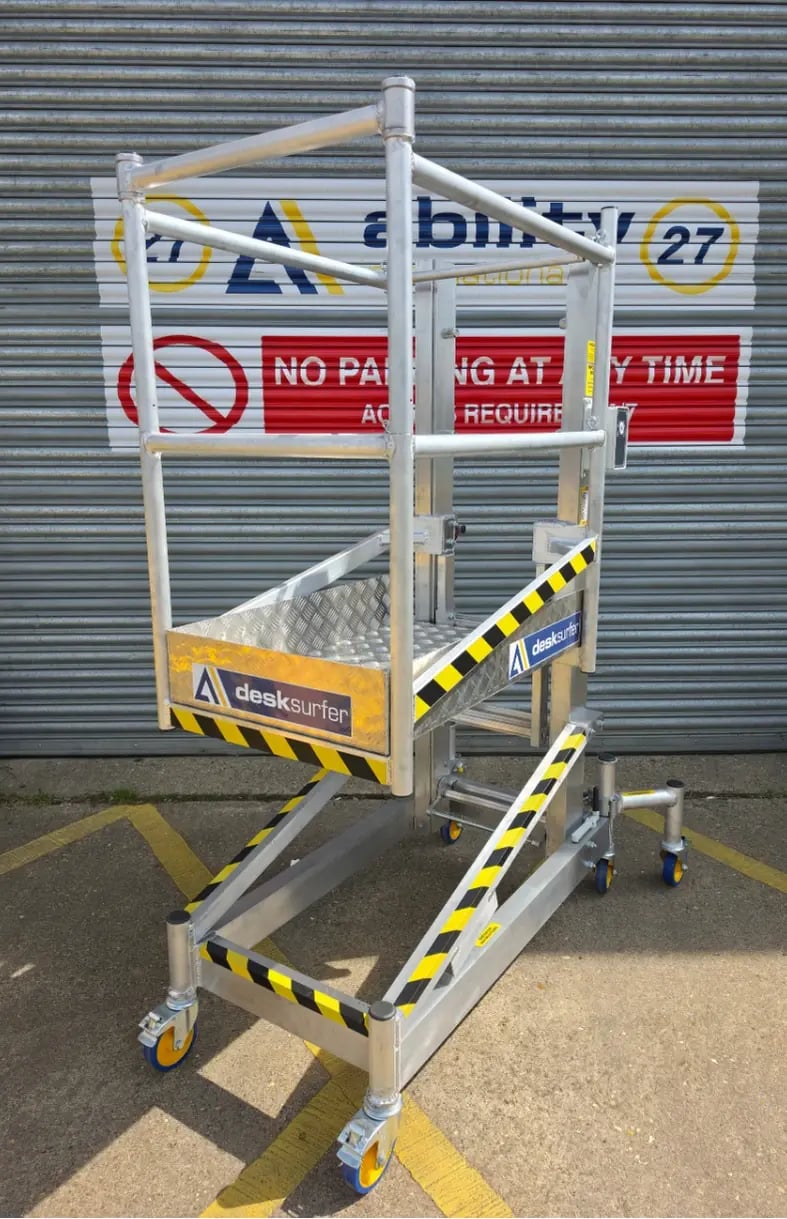 42UM Desksurfer - Platform Lowest