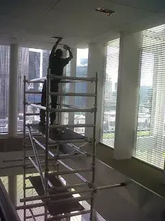 Aluminium_tower_with_stand_offs