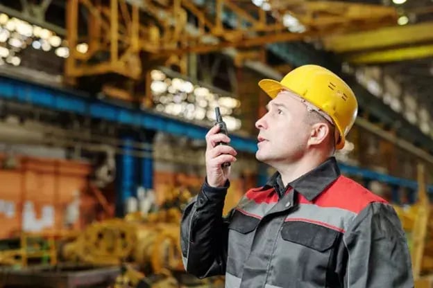 digital-two-way-radio-system-working-at-height_760e179fc9c5cf9bbc3d483c4e39c4e3_800