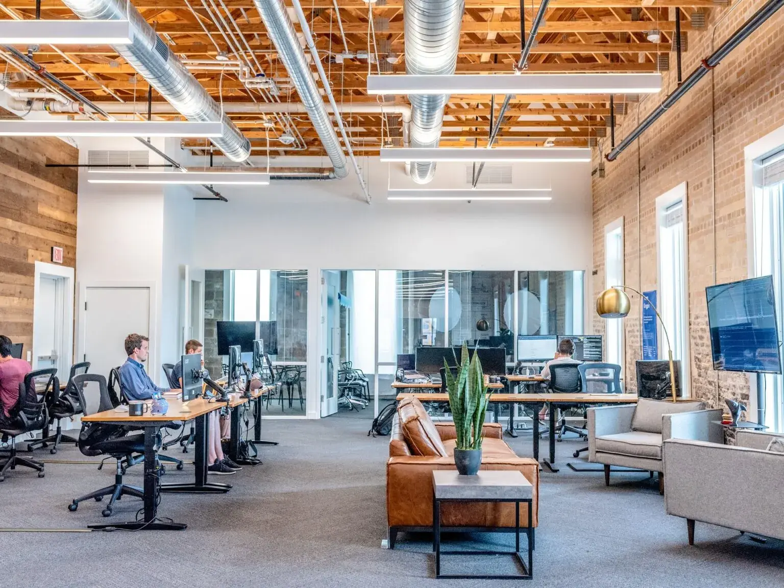 Working At Height Over Desks Is A Nightmare