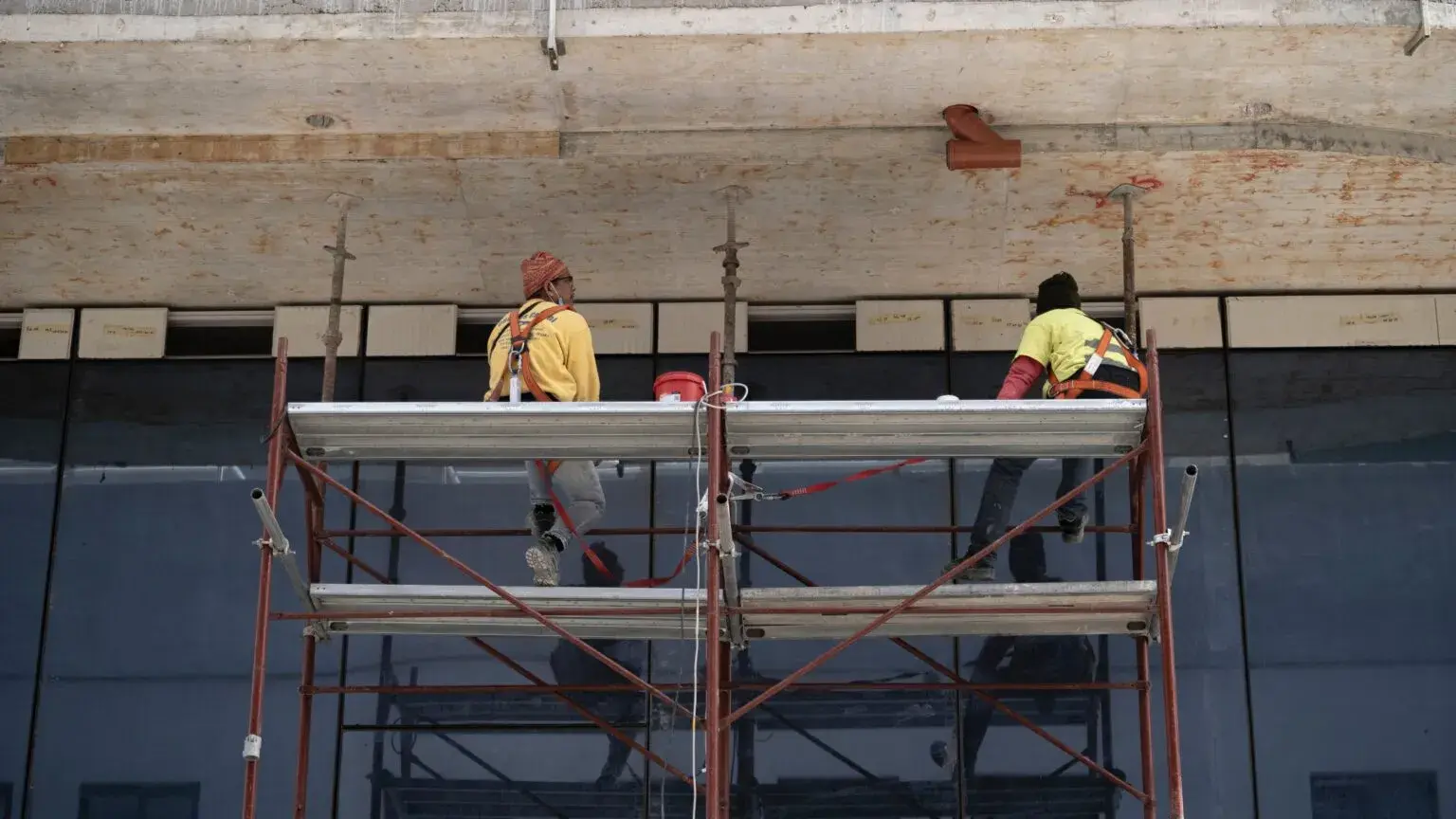 4 Things to Check before Purchasing an Aluminium Scaffold Tower